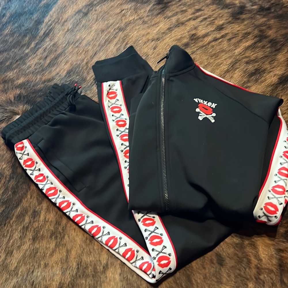 Dixxon Flannel Women’s Track Suit Set